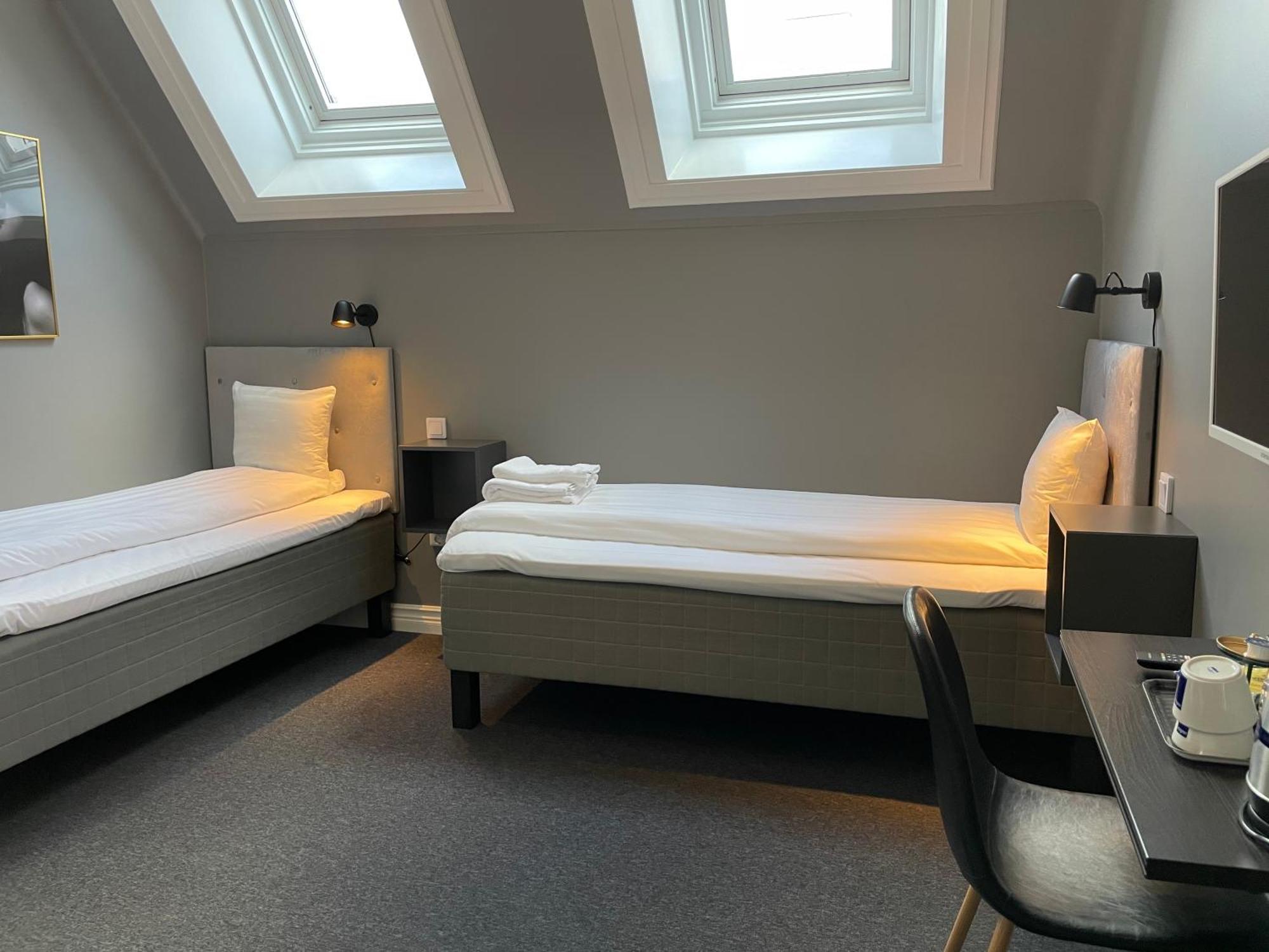 Unique Jungfrugatan Hotell 4*